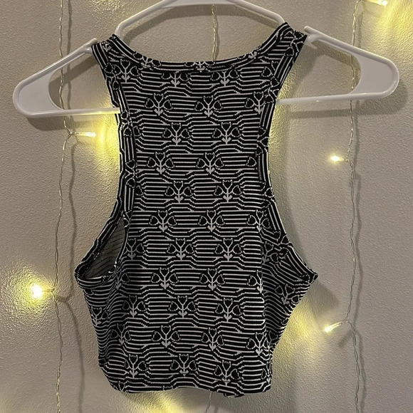 Zara Striped Tulip Print High Neck Cropped Tank Top - Picture 2 of 3